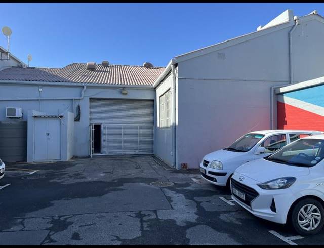INDUSTRIAL PROPERTY TO RENT IN PAARDEN EILAND